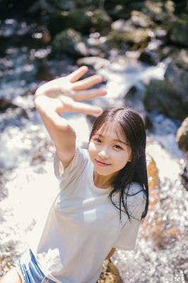 两个人轮流上24小时的班